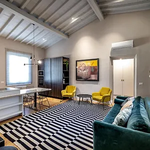 Hs4u Ricasoli Luxury Near Duomo N.2 Florence